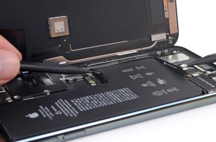 L'iPhone 12 Pro serait équipé d'une batterie de 2815 mAh